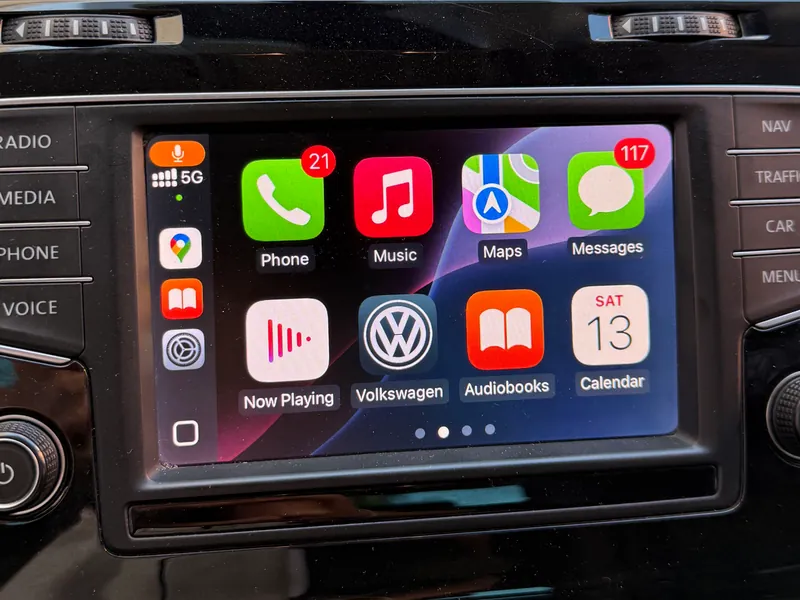 Volkswagen — Apple CarPlay